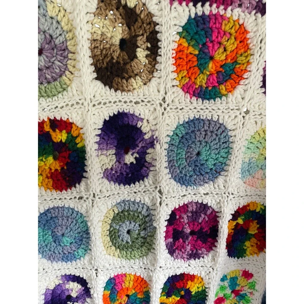 Vtg Handmade Crochet Throw Blanket  Rainbow Circle GrannySquare Boho Afghan61x50